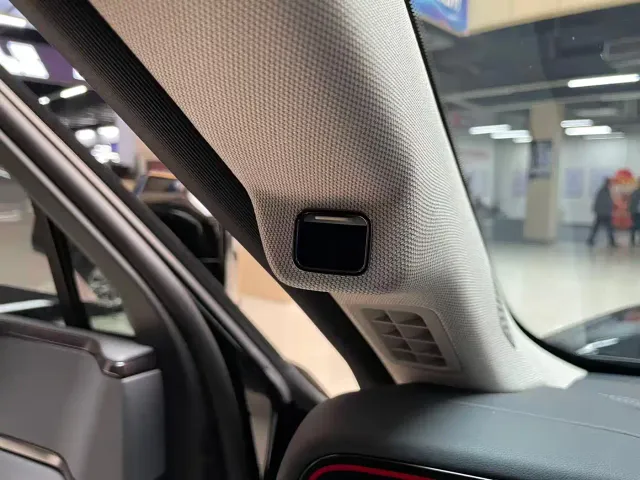 BYD FangChengBao Leopard 5 — Фото автомобиля 11