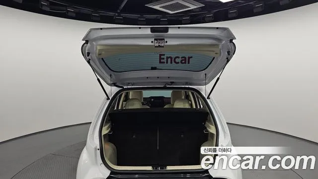 Hyundai Casper Electric — Фото автомобиля 26