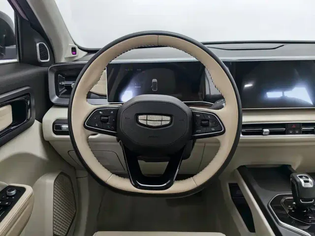 Geely ICON — Фото автомобиля 11