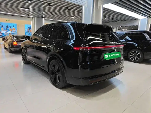Aito M7 — Фото автомобиля 4