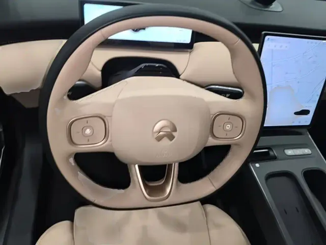 Nio ET5 Touring — Фото автомобиля 10