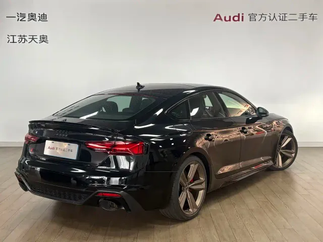 Audi RS 5 — Фото автомобиля 4