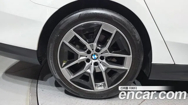 BMW 5-Series — Фото автомобиля 5