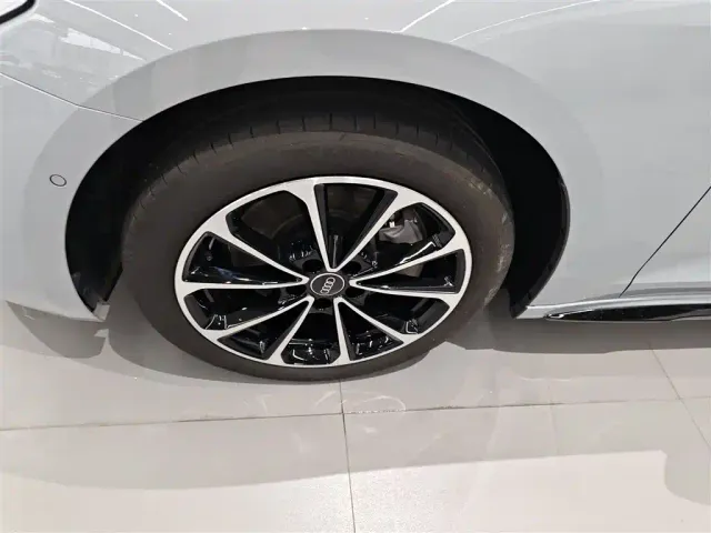 Audi A5L — Фото автомобиля 24