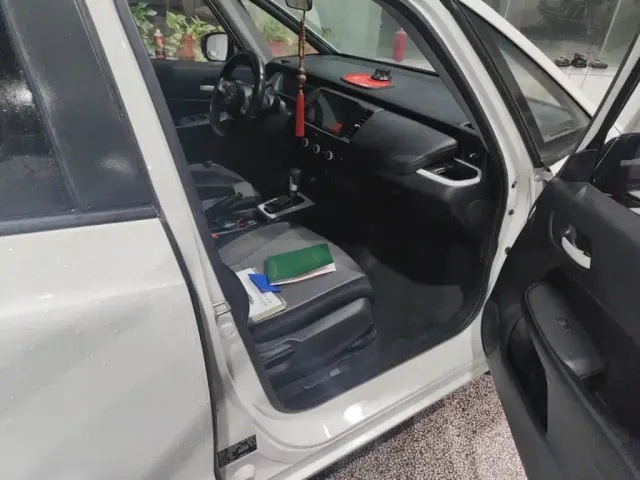 Honda Fit — Фото автомобиля 19