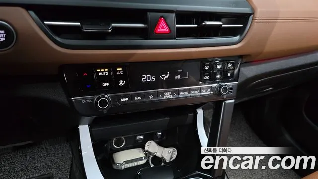 Kia Seltos New — Фото автомобиля 23