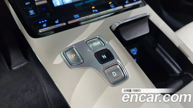 Hyundai Grandeur Grandeur (New) Hybrid — Фото автомобиля 9