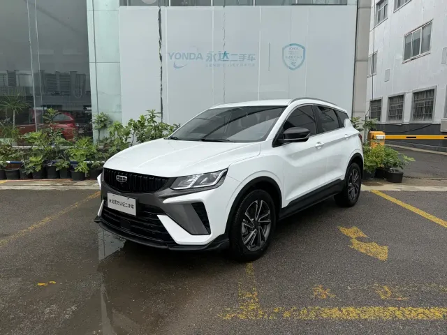 Geely Binyue — Фото автомобиля 10