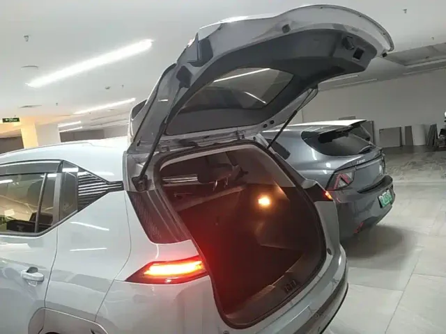 GAC Aion Y — Фото автомобиля 18