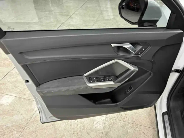 Audi Q3 — Фото автомобиля 15