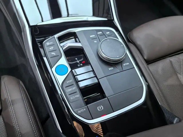 BMW i3 — Фото автомобиля 17