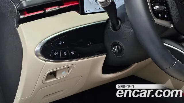 Genesis GV70 — Фото автомобиля 21