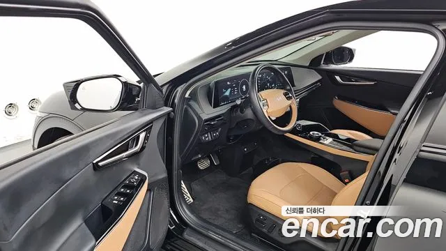 Kia EV6 — Фото автомобиля 14