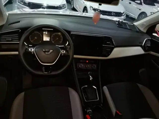 Jetta VS5 — Фото автомобиля 9