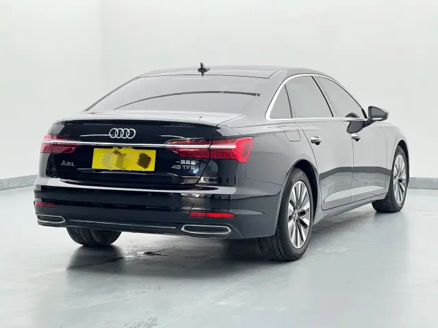 Audi A6L — Фото автомобиля 16