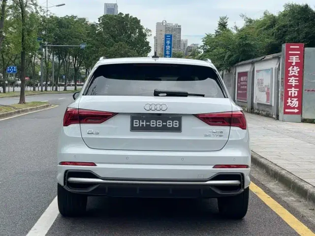 Audi Q3 — Фото автомобиля 6