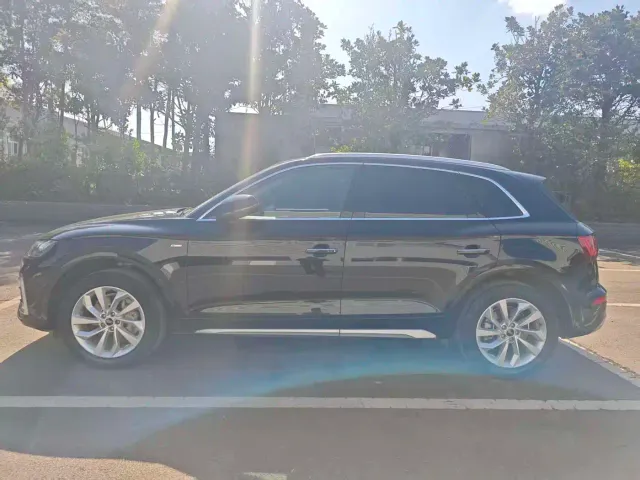Audi Q5L — Фото автомобиля 9