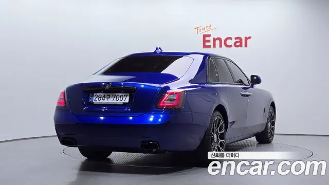 Rolls-Royce Ghost — Фото автомобиля 2