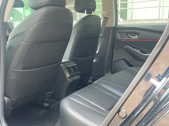 Honda Accord — Фото автомобиля 10