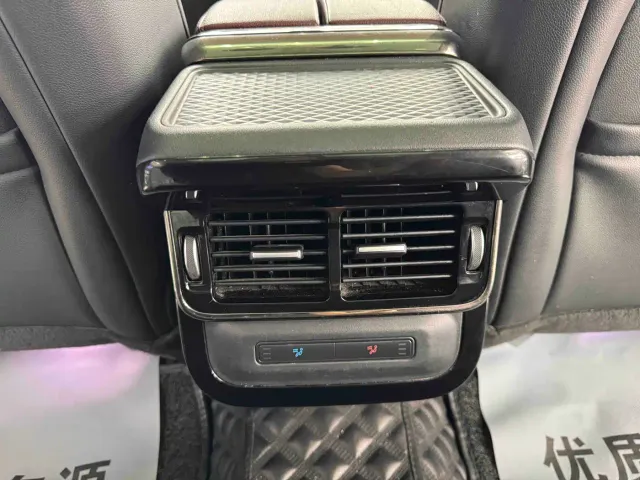 Land Rover Range Rover Evoque 2021 Range Rover Evoque L 249PS R-Dynamic SE Luxury Edition — Фото автомобиля 19