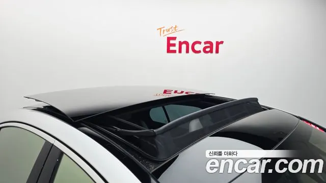 Mercedes-Benz E-Class — Фото автомобиля 26
