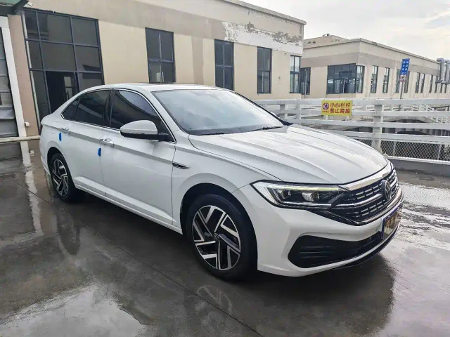 Volkswagen Sagitar — Фото автомобиля 3