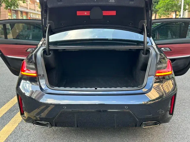 BMW 3 Series — Фото автомобиля 15