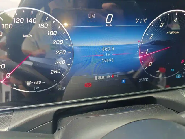 Mercedes-Benz C-Class — Фото автомобиля 4