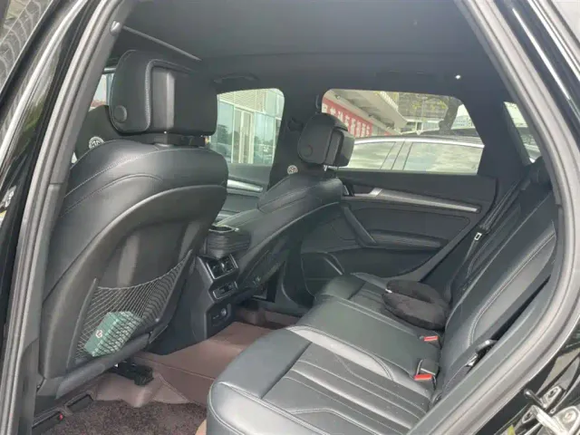 Audi Q5L — Фото автомобиля 6