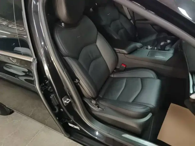 Cadillac CT6 — Фото автомобиля 24