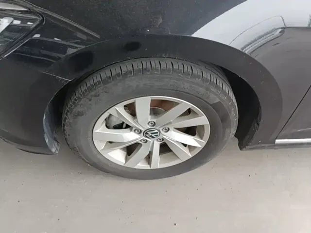 Volkswagen Passat — Фото автомобиля 22