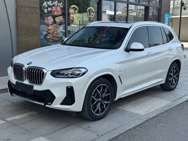 Фотография автомобиля — BMW X3