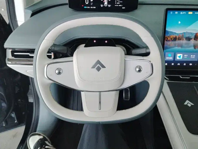 GAC Hyptec HT — Фото автомобиля 14