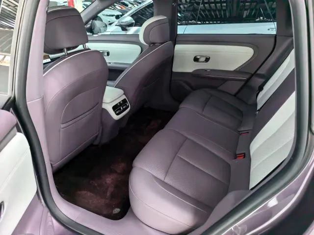 Changan Qiyuan A06 — Фото автомобиля 8
