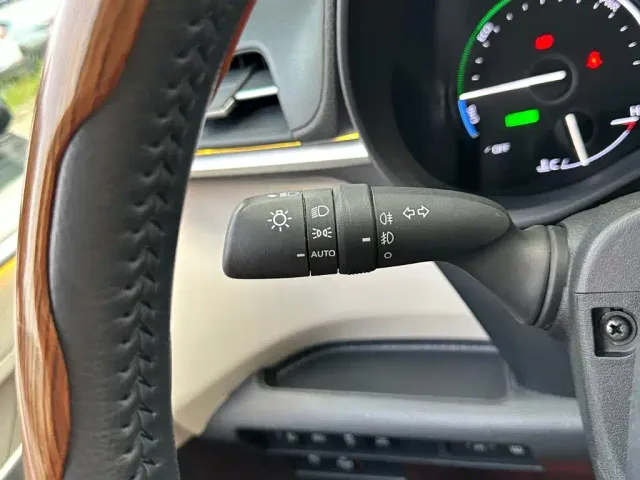Toyota Sienna — Фото автомобиля 25