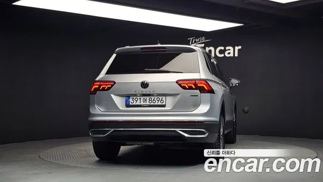 Volkswagen Tiguan Tiguan 2 поколение 2.0 TDI 4Motion Prestige — Фото автомобиля 4
