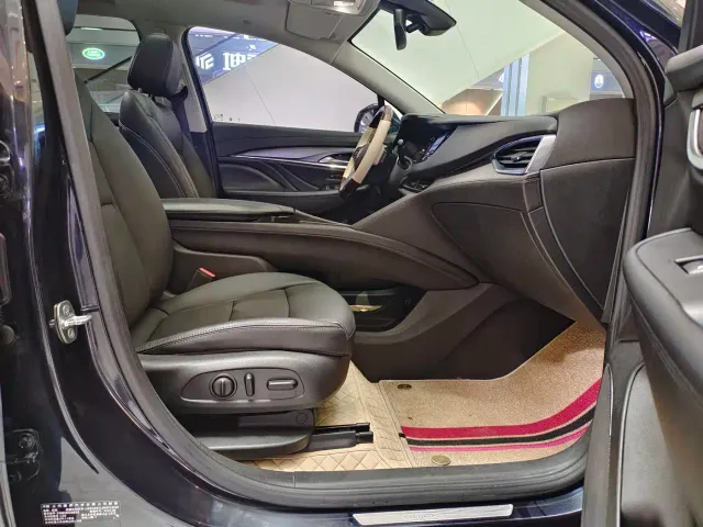 Buick Enclave — Фото автомобиля 19