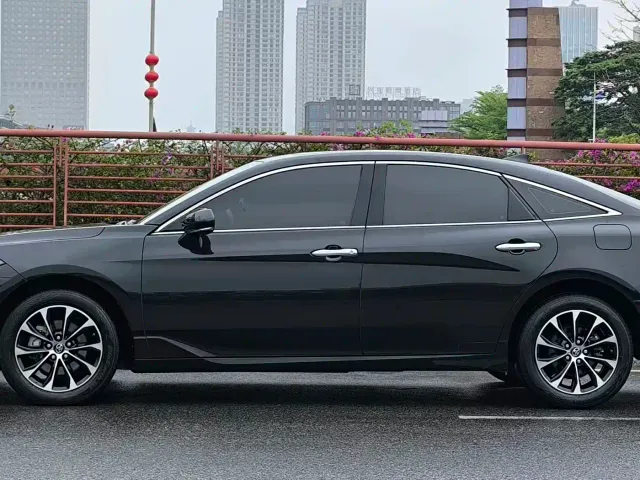 Toyota Avalon — Фото автомобиля 7