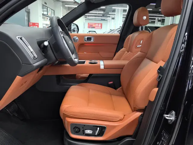 Li Auto L7 — Фото автомобиля 20