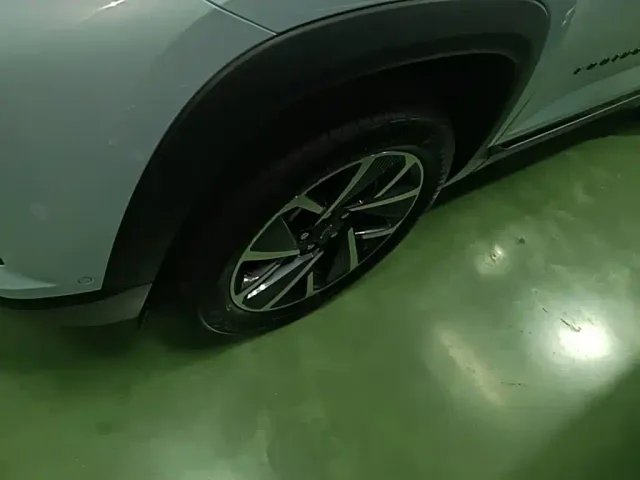 Chevrolet Equinox Plus — Фото автомобиля 22