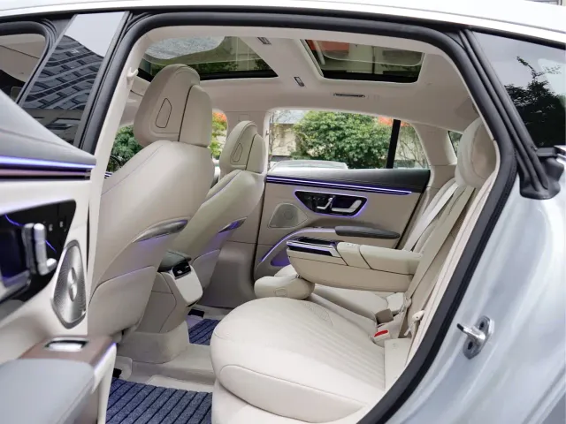 Mercedes-Benz EQS — Фото автомобиля 12