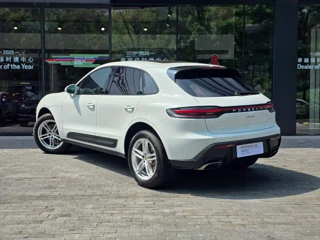 Porsche Macan — Фото автомобиля 6
