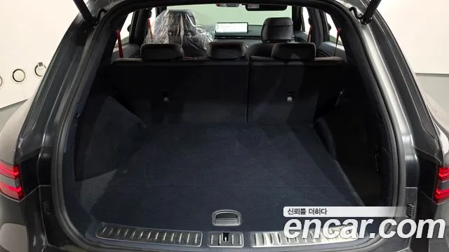 Genesis GV70 2.5T Бензин 2WD — Фото автомобиля 14