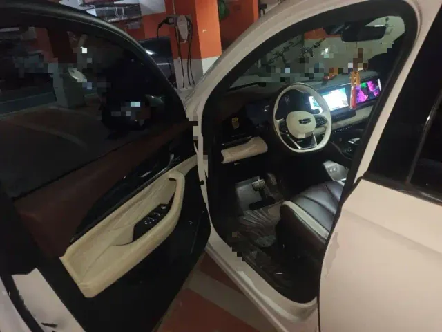 Geely Xingyue L — Фото автомобиля 13