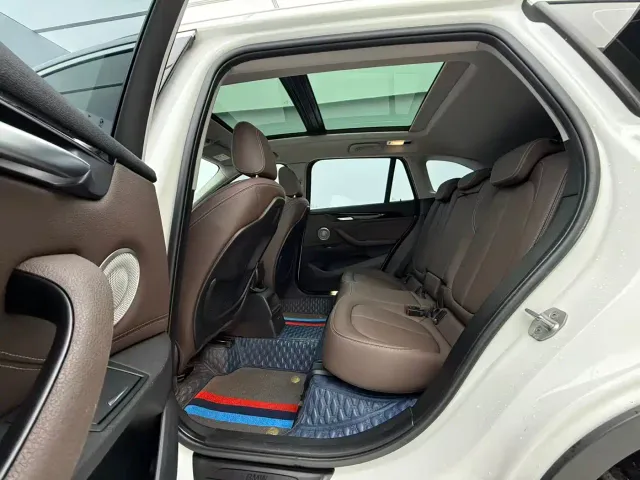BMW BMW X1 2022 sDrive20Li Fashion — Фото автомобиля 15