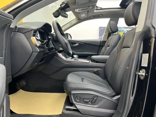 Audi Q8 — Фото автомобиля 20