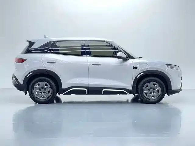 BYD Yuan UP — Фото автомобиля 9