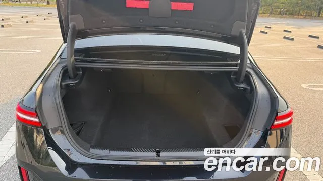 BMW 5 Series G60 — Фото автомобиля 14