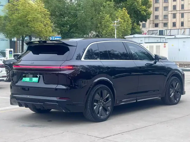 Li Auto L7 — Фото автомобиля 5