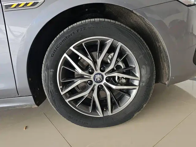 BYD Qin PLUS — Фото автомобиля 6
